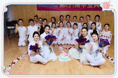 致我们：35天的结束，正是余生Yoga Life的开始！